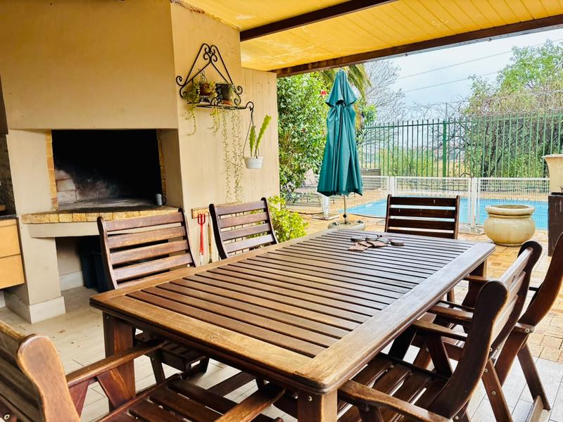 4 Bedroom Property for Sale in Helicon Heights Free State